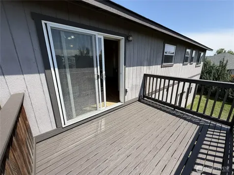 1906 W Peakview Drive Ellensburg WA 98926