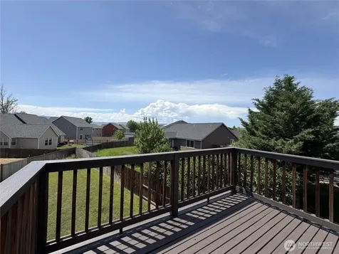 1906 W Peakview Drive Ellensburg WA 98926