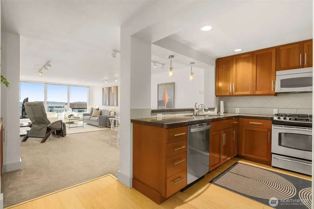 900 Warren Avenue N Seattle WA 98109
