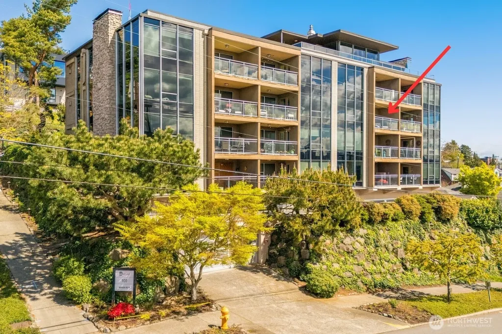 900 Warren Avenue N Seattle WA 98109