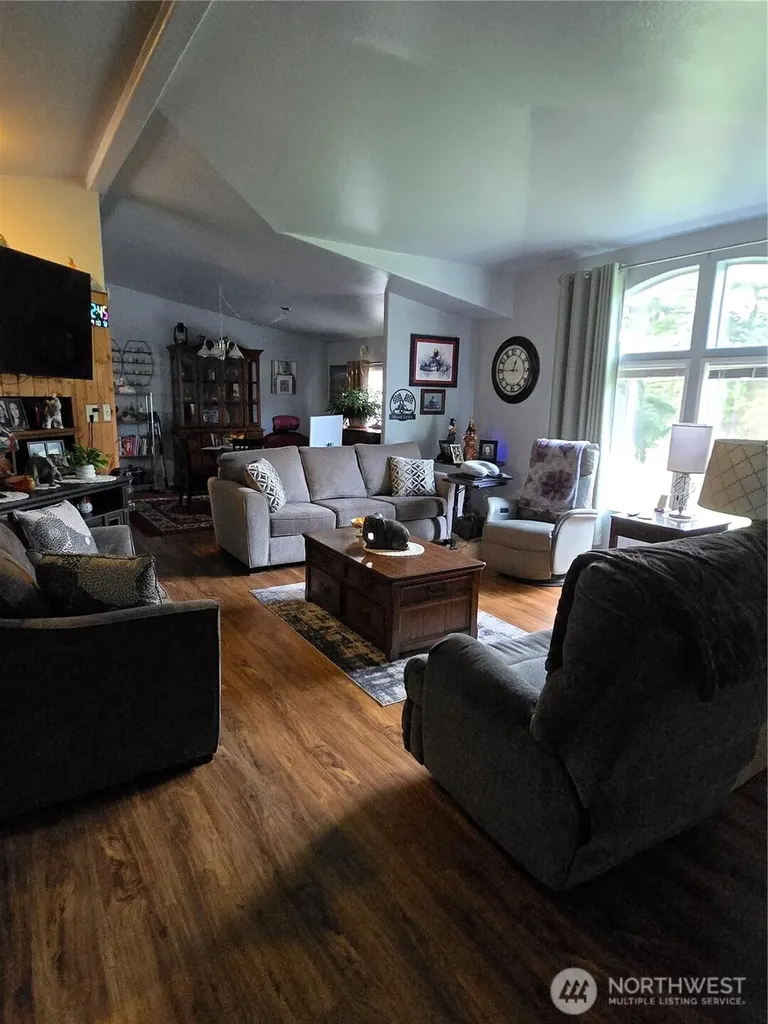 1466 Ferrier Road Winlock WA 98596