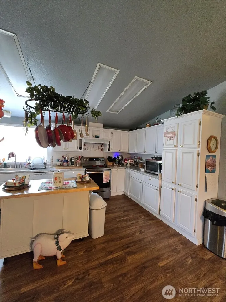 1466 Ferrier Road Winlock WA 98596