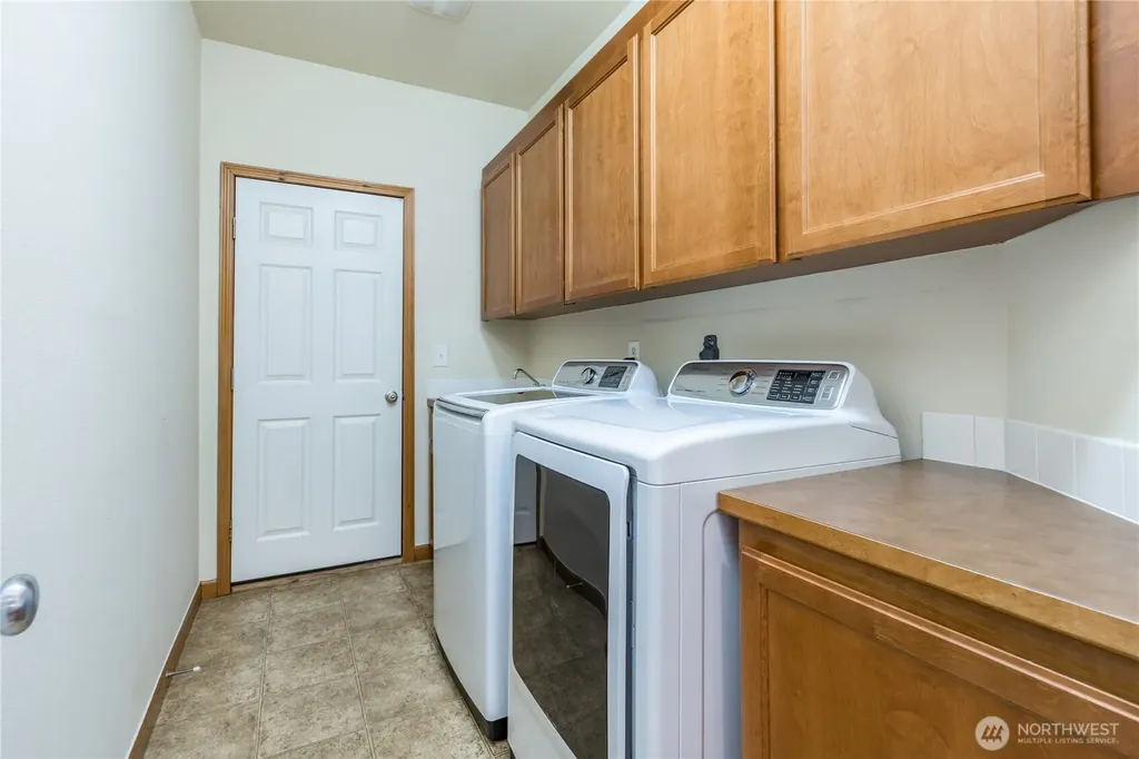 22212 75th Street Ct E Buckley WA 98321