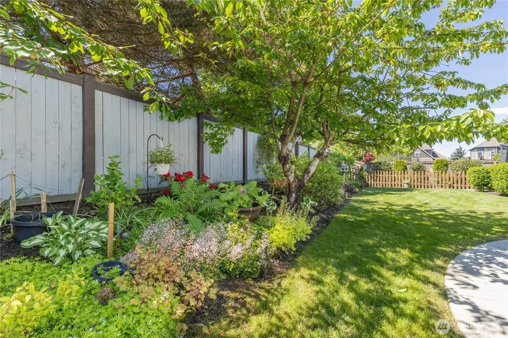 22212 75th Street Ct E Buckley WA 98321