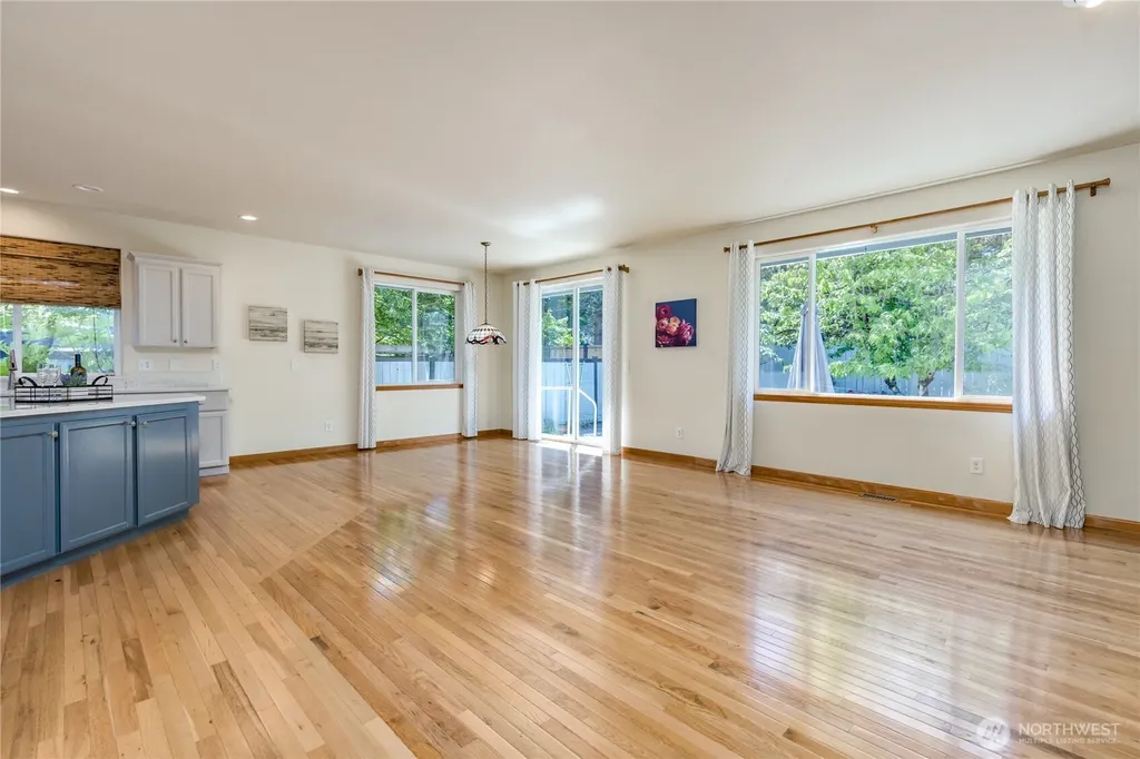 22212 75th Street Ct E Buckley WA 98321