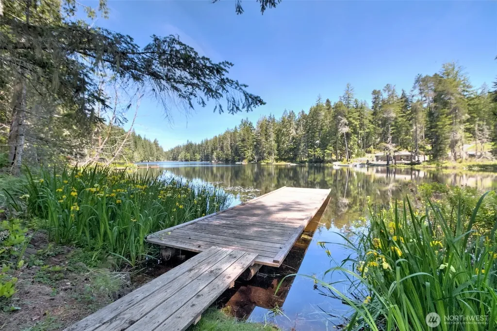 90 NE Lakeridge Drive Belfair WA 98528