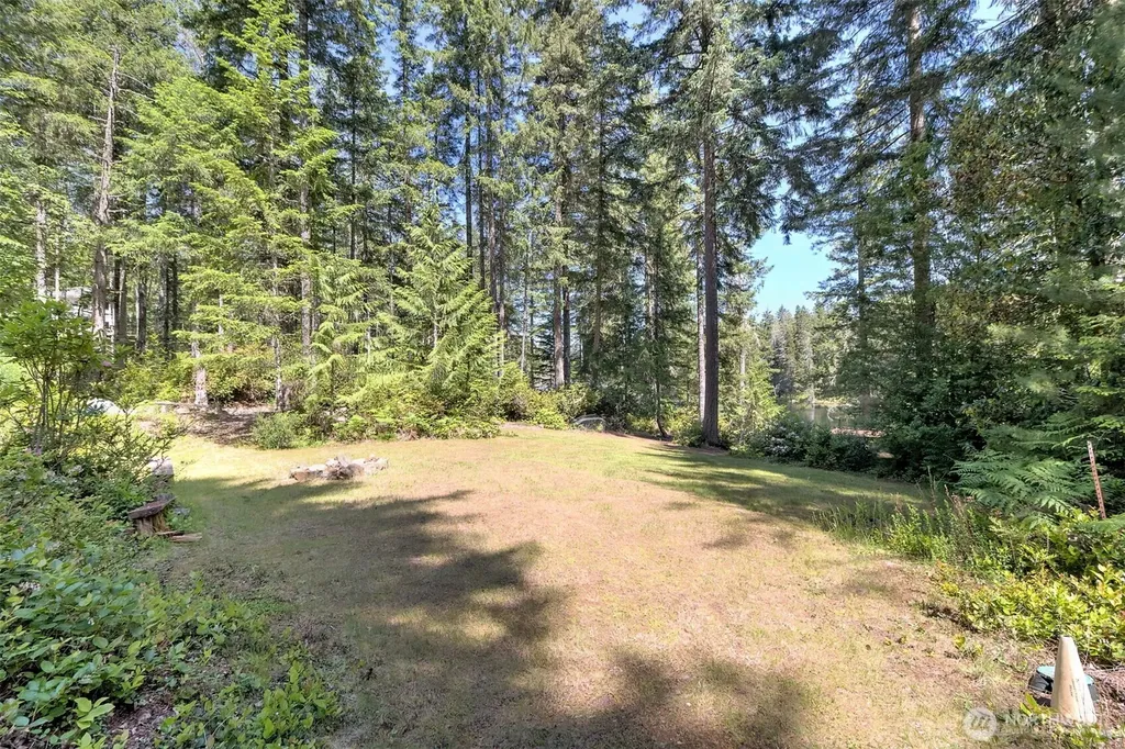 90 NE Lakeridge Drive Belfair WA 98528