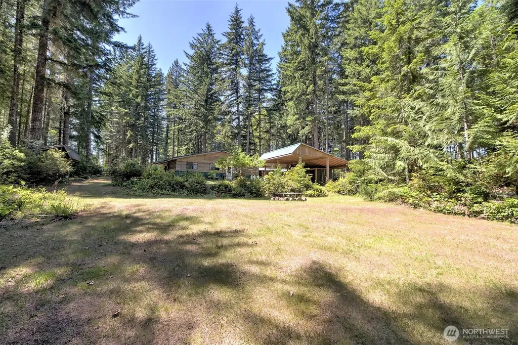 90 NE Lakeridge Drive Belfair WA 98528