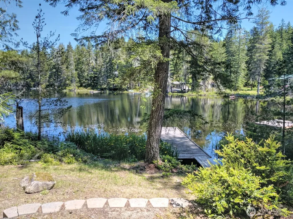 90 NE Lakeridge Drive Belfair WA 98528
