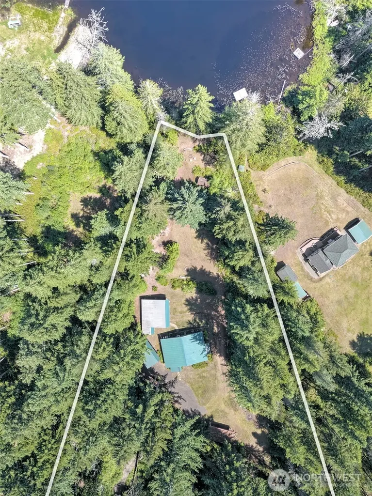 90 NE Lakeridge Drive Belfair WA 98528
