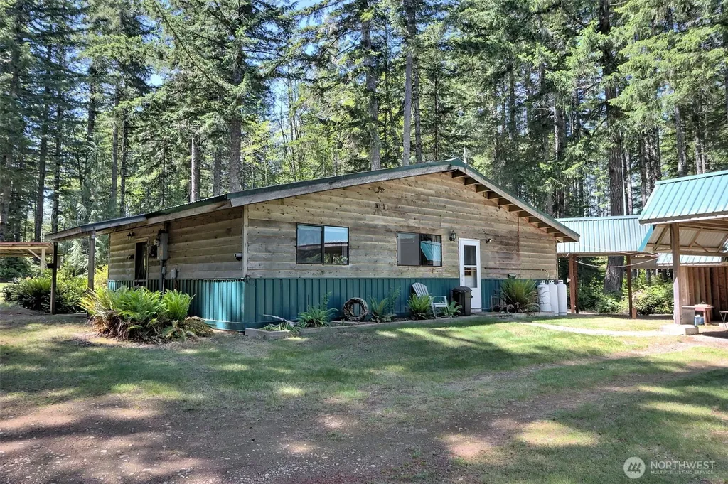 90 NE Lakeridge Drive Belfair WA 98528