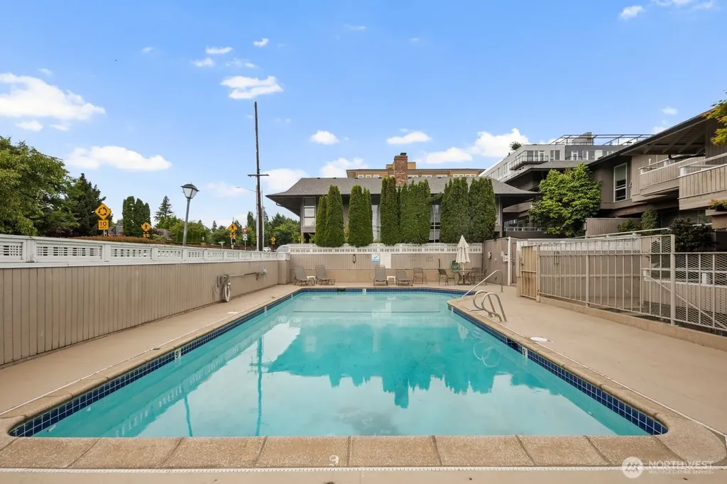 952 100th Avenue NE Bellevue WA 98004