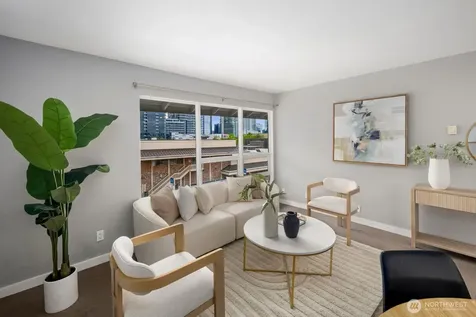 952 100th Avenue NE Bellevue WA 98004