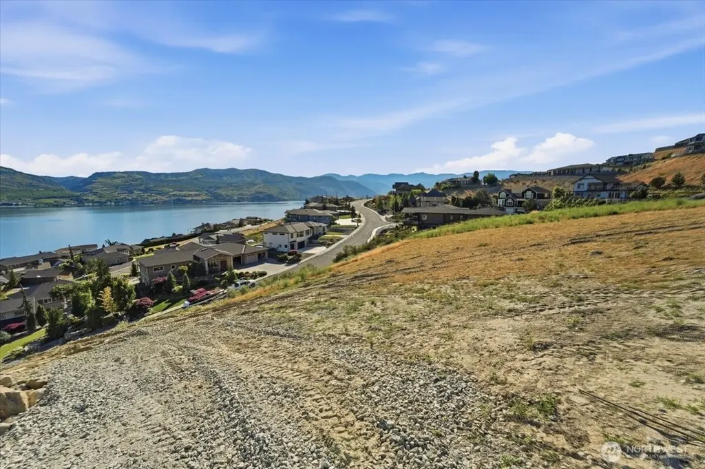 112 Crystal Crest Drive Chelan WA 98816