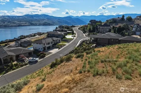112 Crystal Crest Drive Chelan WA 98816