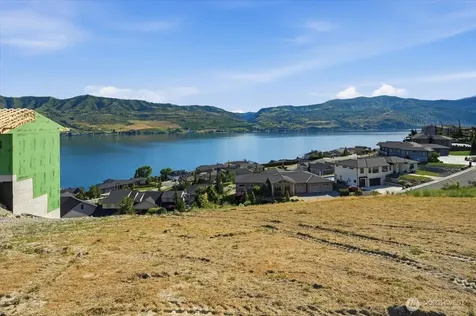 112 Crystal Crest Drive Chelan WA 98816