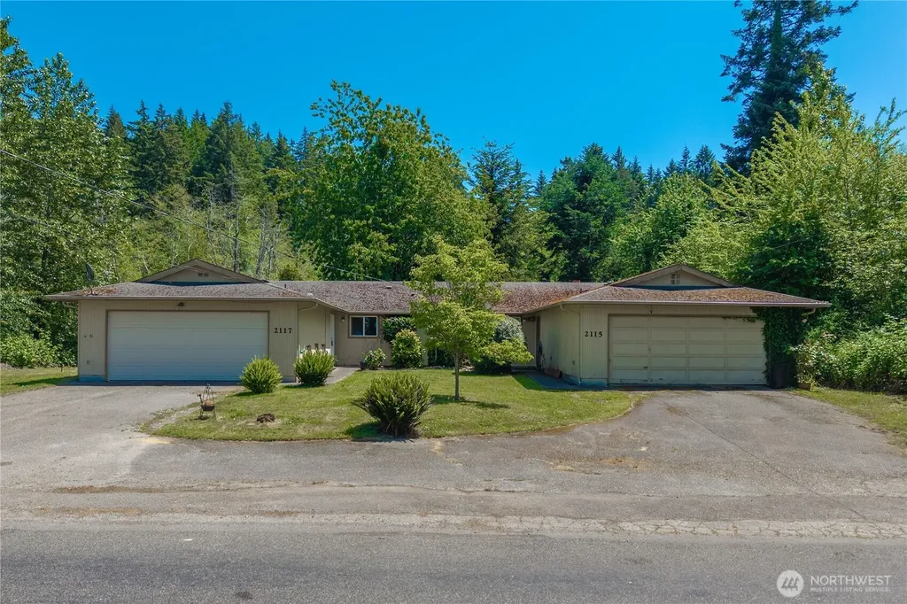 2115 Sullivan Drive NW Gig Harbor WA 98335