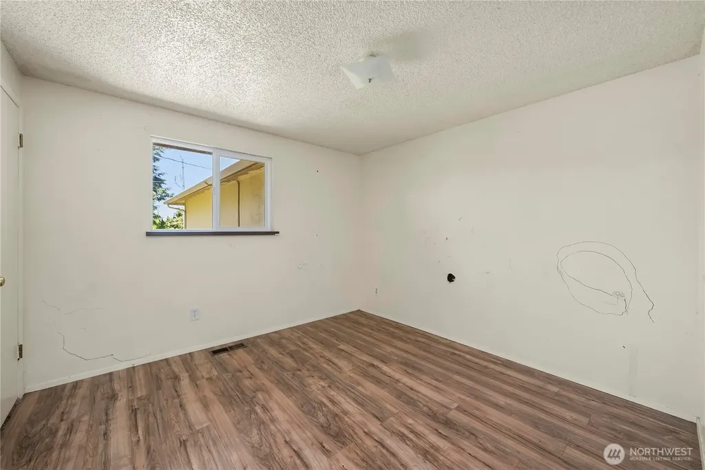 2115 Sullivan Drive NW Gig Harbor WA 98335