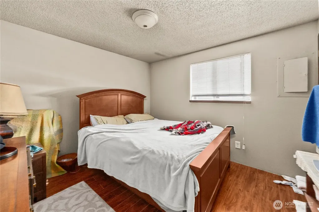 2115 Sullivan Drive NW Gig Harbor WA 98335
