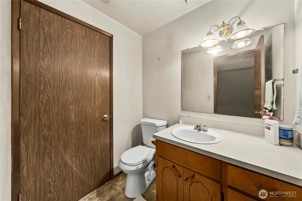 2115 Sullivan Drive NW Gig Harbor WA 98335