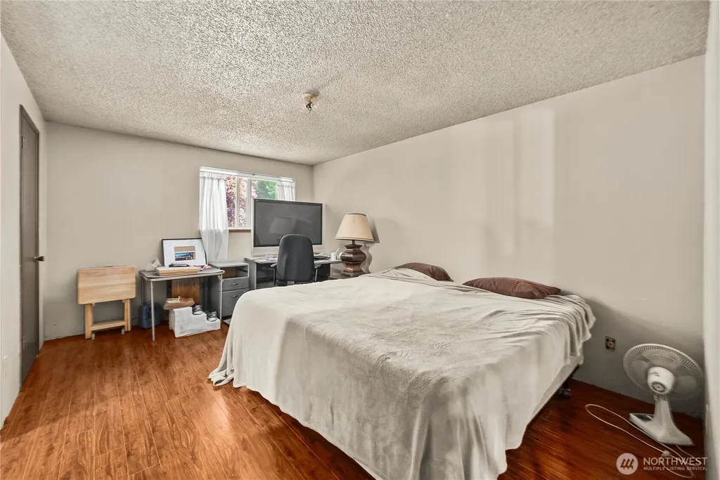2115 Sullivan Drive NW Gig Harbor WA 98335