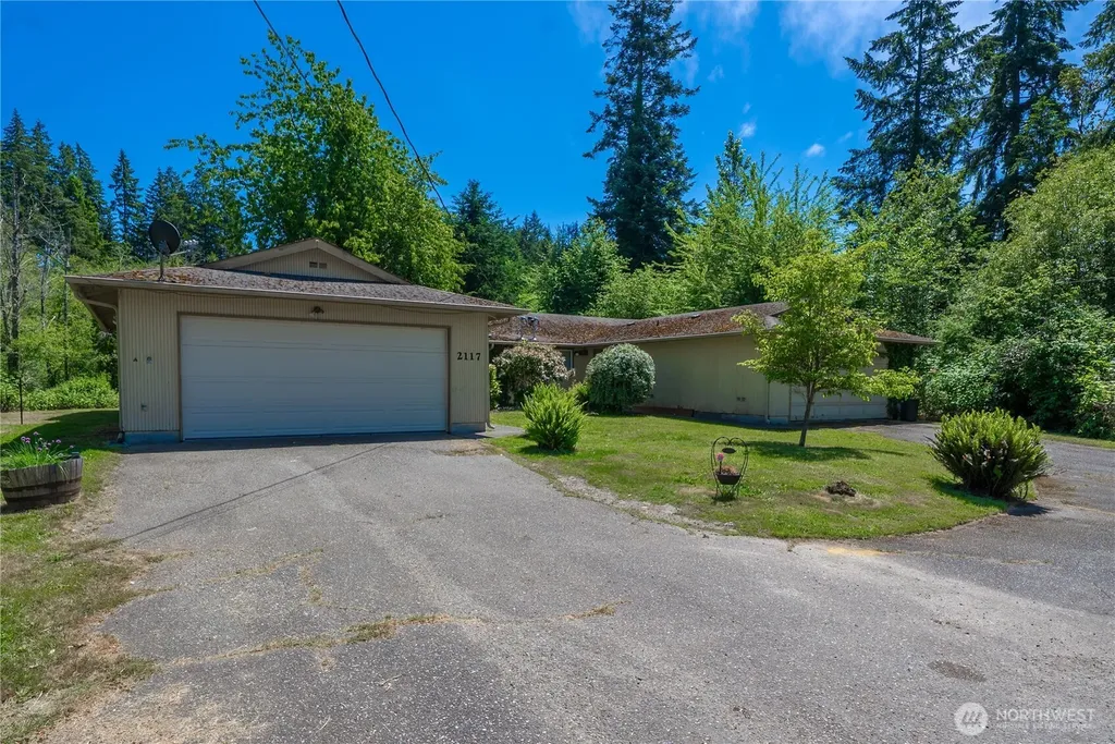 2115 Sullivan Drive NW Gig Harbor WA 98335