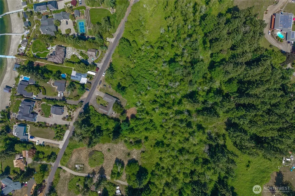 2115 Sullivan Drive NW Gig Harbor WA 98335