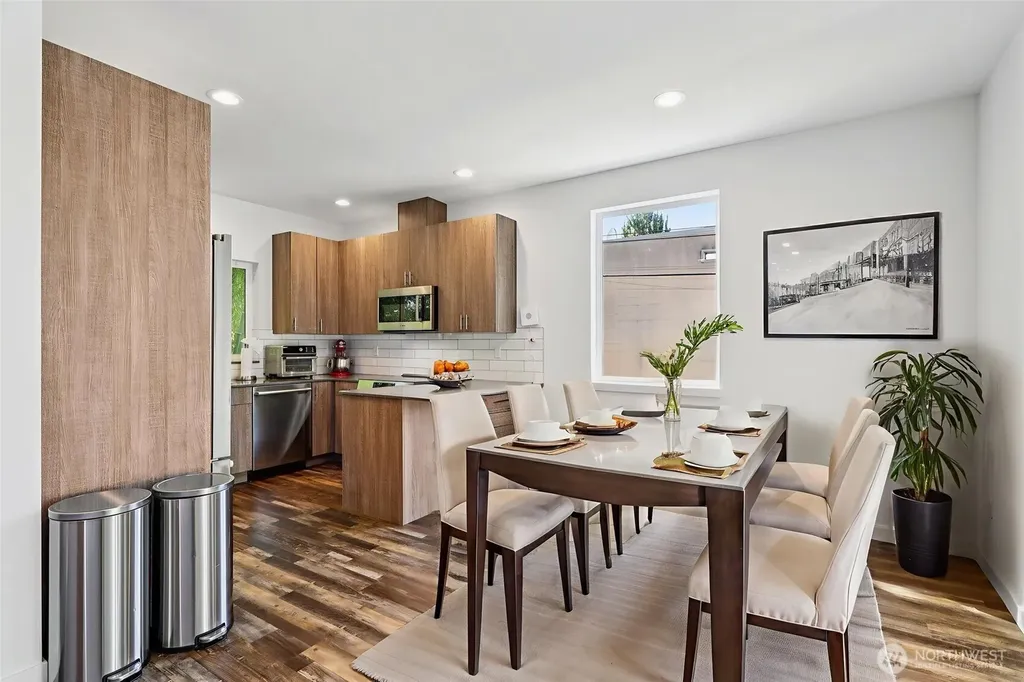 6325 34th Avenue SW Seattle WA 98126