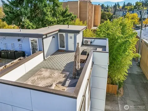 6325 34th Avenue SW Seattle WA 98126