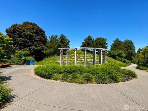 6325 34th Avenue SW Seattle WA 98126