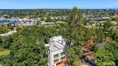 534 W Barrett Street Seattle WA 98119