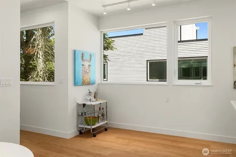 534 W Barrett Street Seattle WA 98119