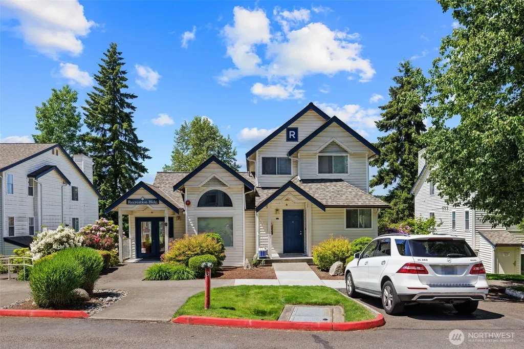 1900 NE 48th Street Renton WA 98056