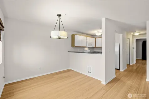 1900 NE 48th Street Renton WA 98056