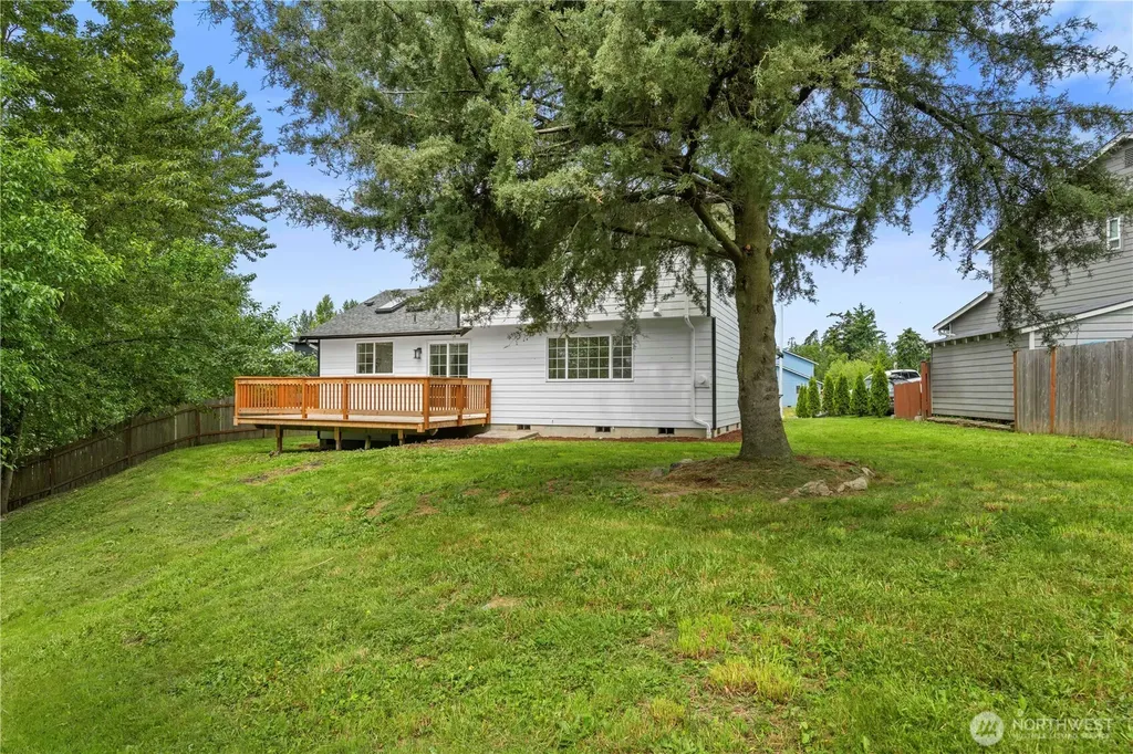 7912 263rd Place NW Stanwood WA 98292