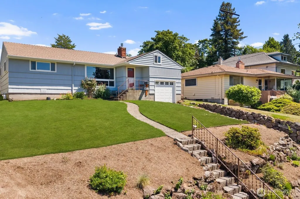 9842 60th Avenue S Seattle WA 98118