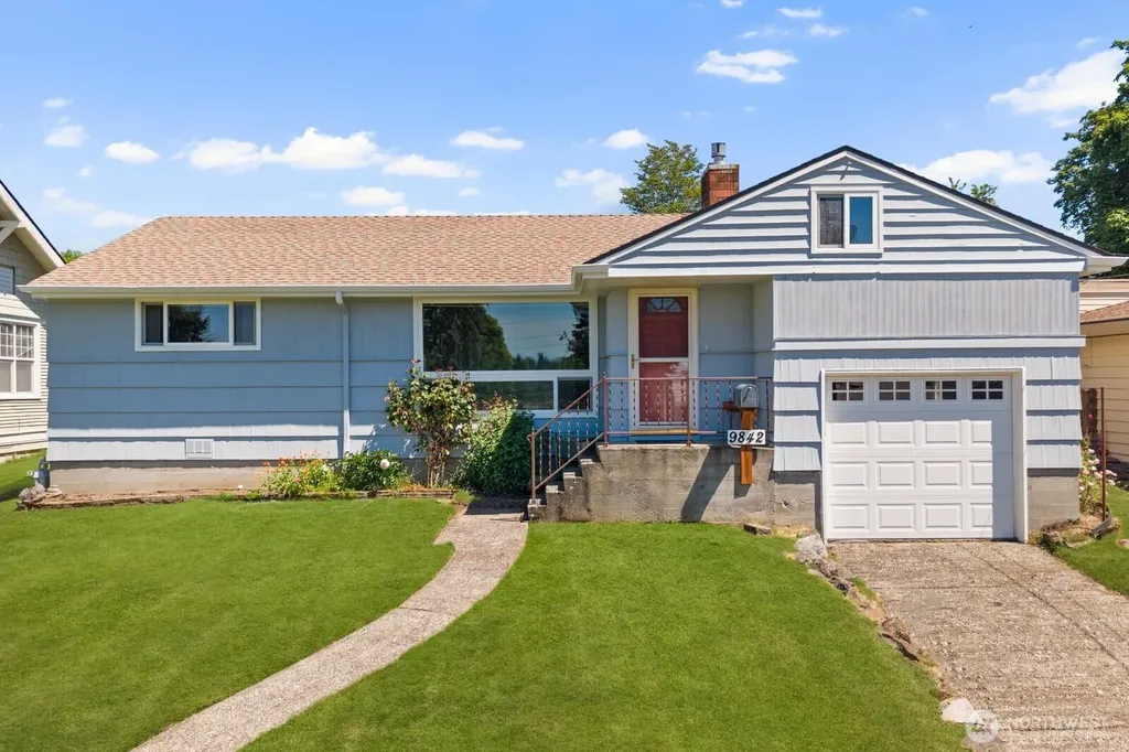 9842 60th Avenue S Seattle WA 98118