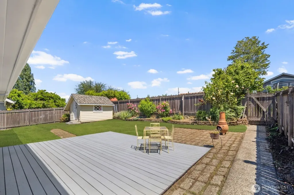 9842 60th Avenue S Seattle WA 98118