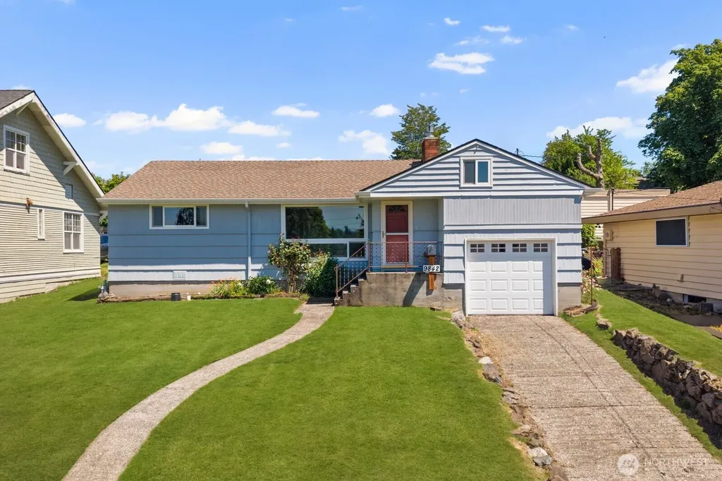 9842 60th Avenue S Seattle WA 98118