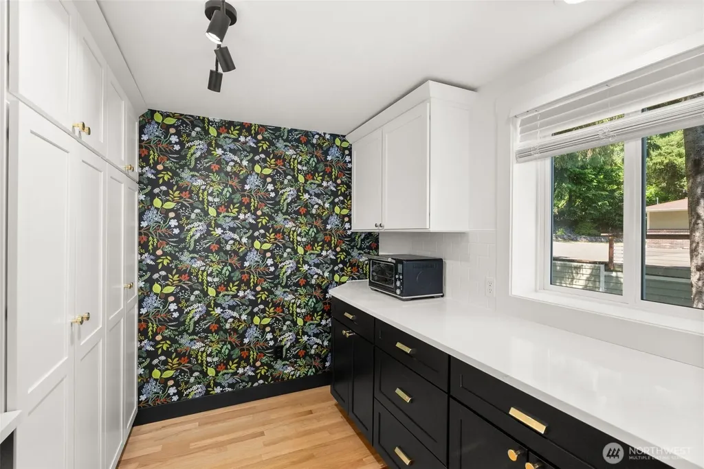 3440 Madrona Beach Road NW Olympia WA 98502