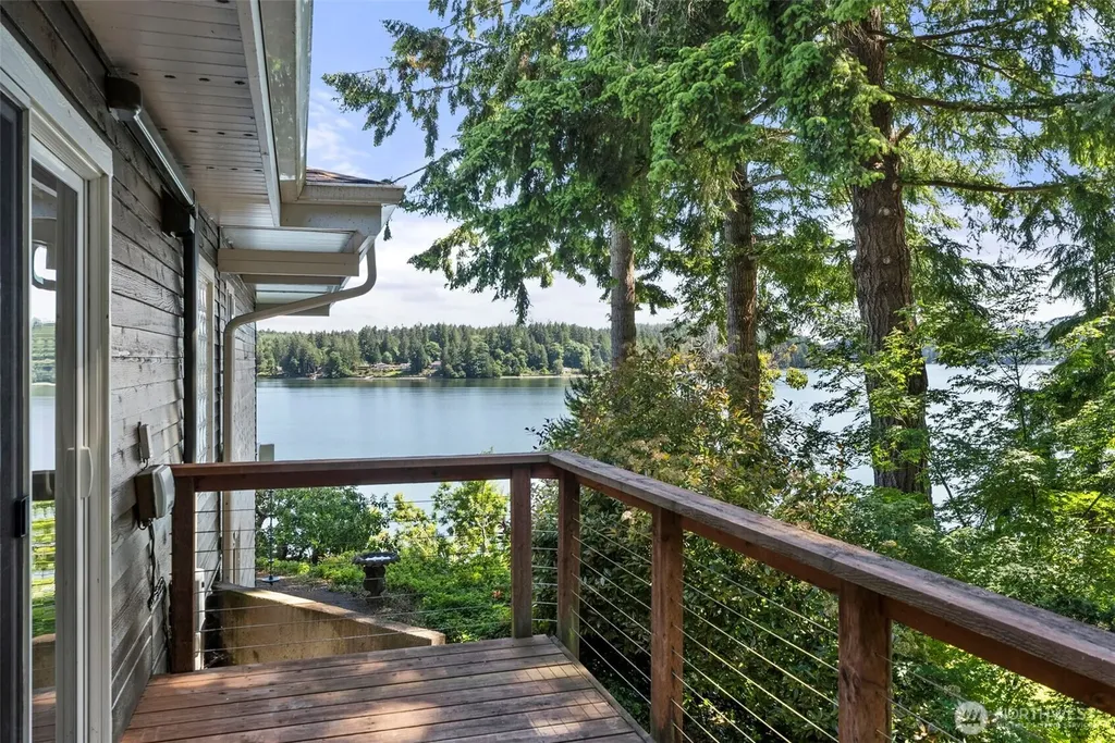 3440 Madrona Beach Road NW Olympia WA 98502
