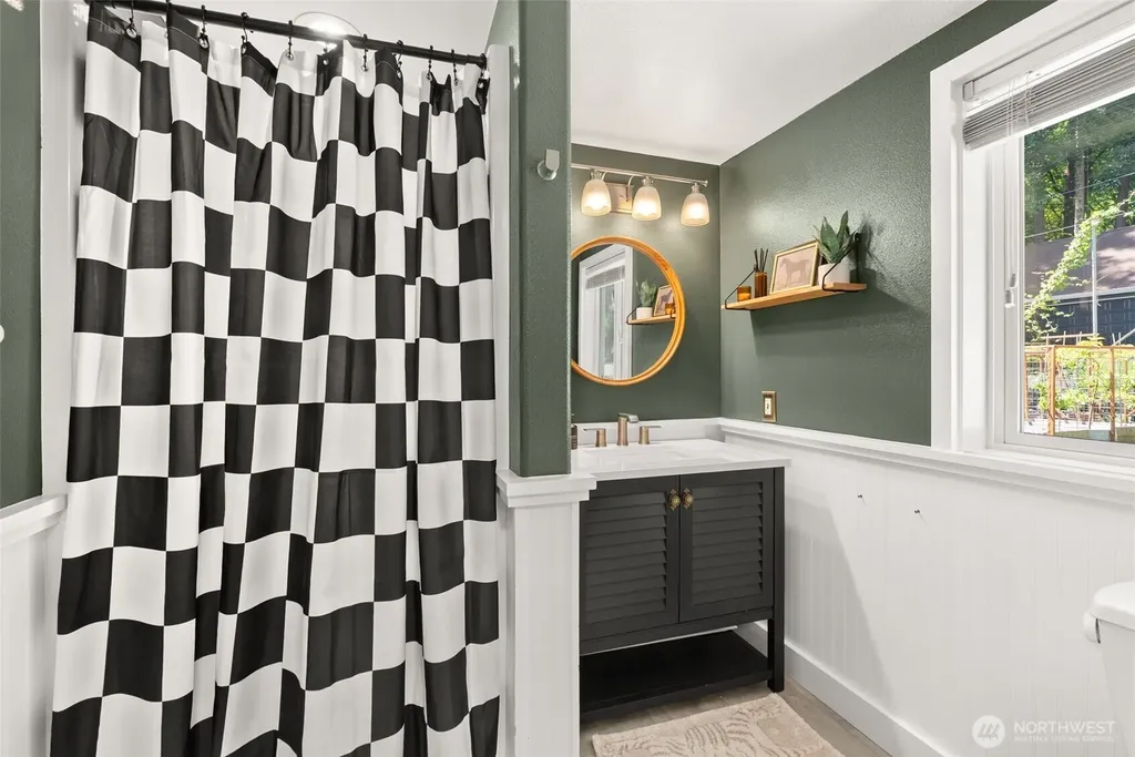 3440 Madrona Beach Road NW Olympia WA 98502