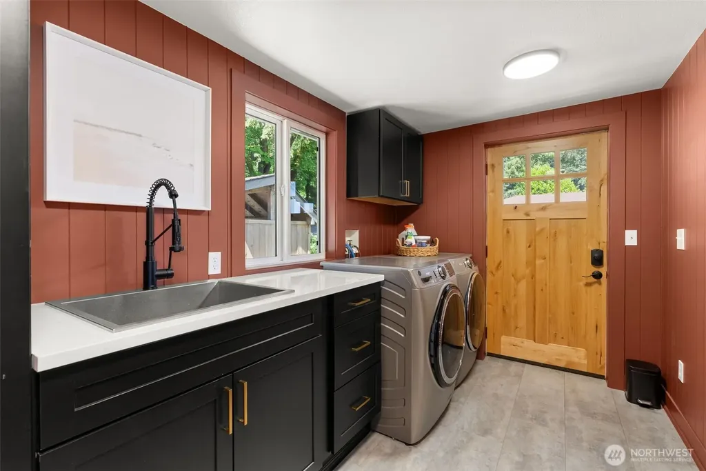 3440 Madrona Beach Road NW Olympia WA 98502