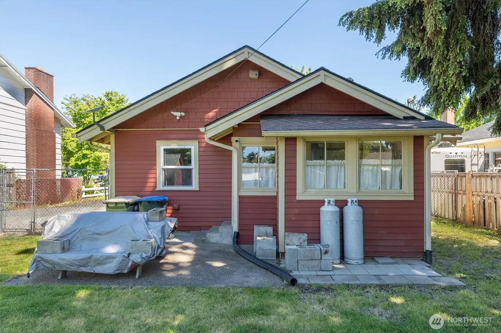 807 S Pearl Street Centralia WA 98531
