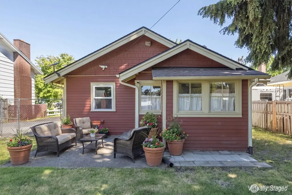 807 S Pearl Street Centralia WA 98531