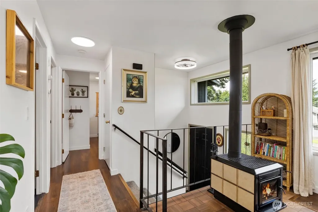 1903 NW Russell Street Poulsbo WA 98370