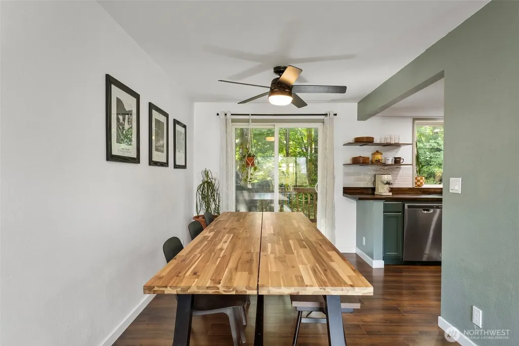 1903 NW Russell Street Poulsbo WA 98370