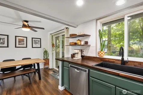 1903 NW Russell Street Poulsbo WA 98370