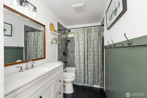 1903 NW Russell Street Poulsbo WA 98370