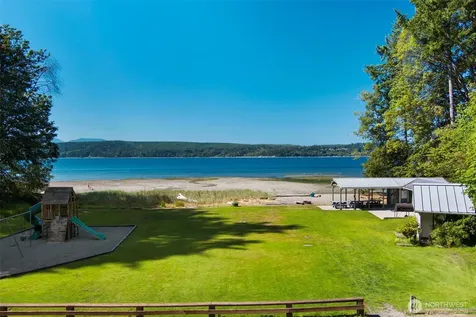1903 NW Russell Street Poulsbo WA 98370